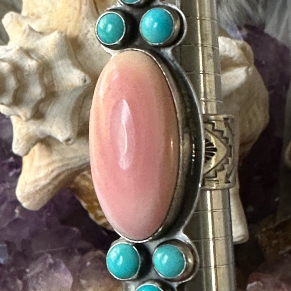 Pink conch turquoise native sterling silver maker sterling silver statement ring - Picture 7 of 12